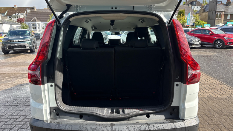 Dacia Jogger 1.0 TCe Essential 5dr Petrol Estate